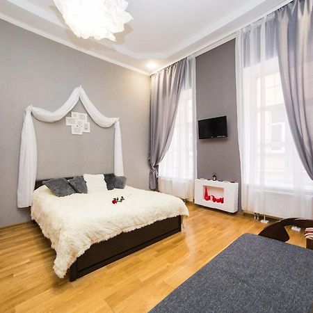 Avangard Liberty Avenue Apart Lviv Kültér fotó